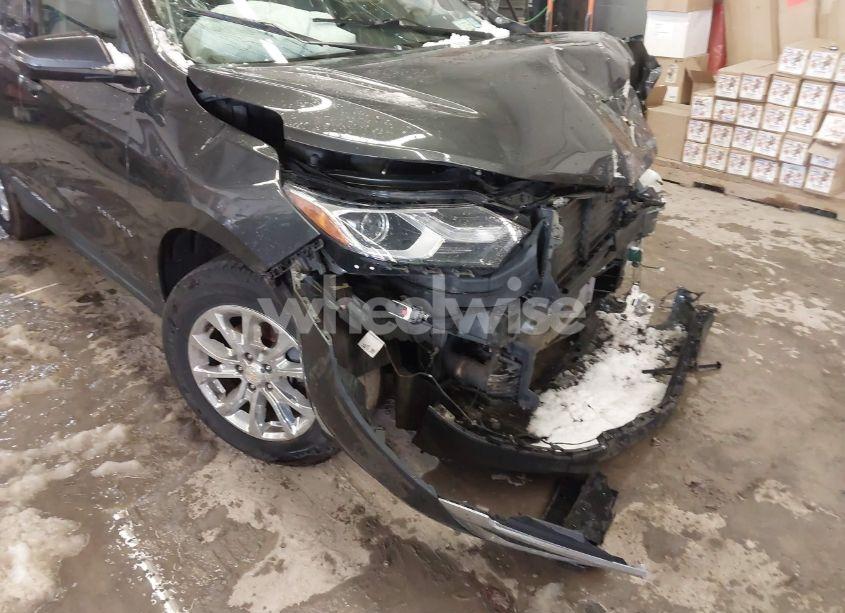 Photo 19 of 2019 Chevrolet Equinox LT (VIN 2GNAXTEV4K6290573)
