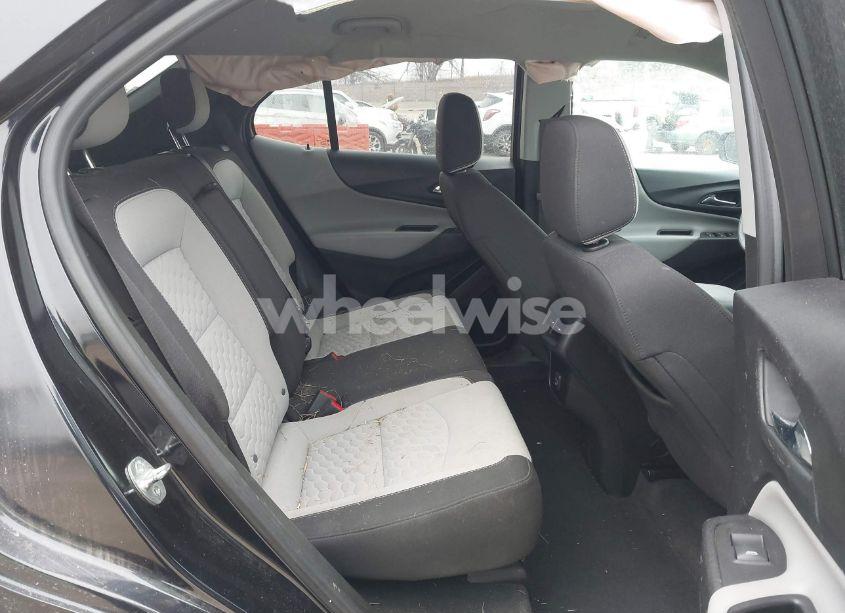 Photo 8 of 2020 Chevrolet Equinox AWD 2FL (VIN 2GNAXTEV4L6161430)