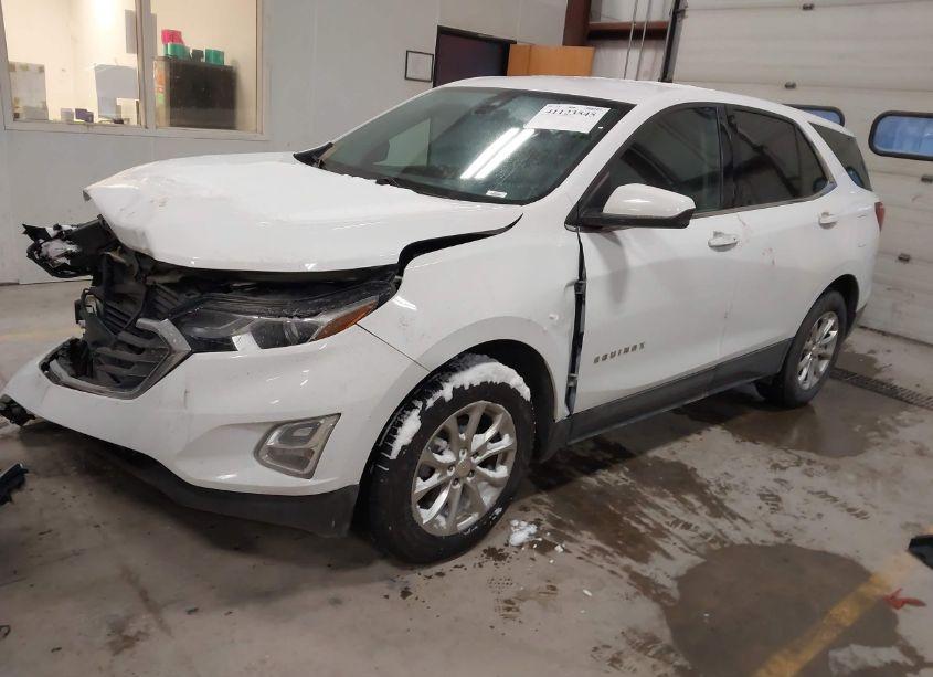 Photo 2 of 2020 Chevrolet Equinox AWD 2FL (VIN 2GNAXTEV4L6224638)
