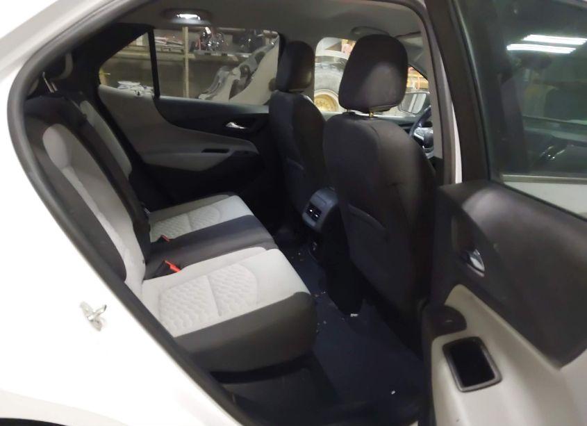 Photo 8 of 2020 Chevrolet Equinox AWD 2FL (VIN 2GNAXTEV4L6224638)