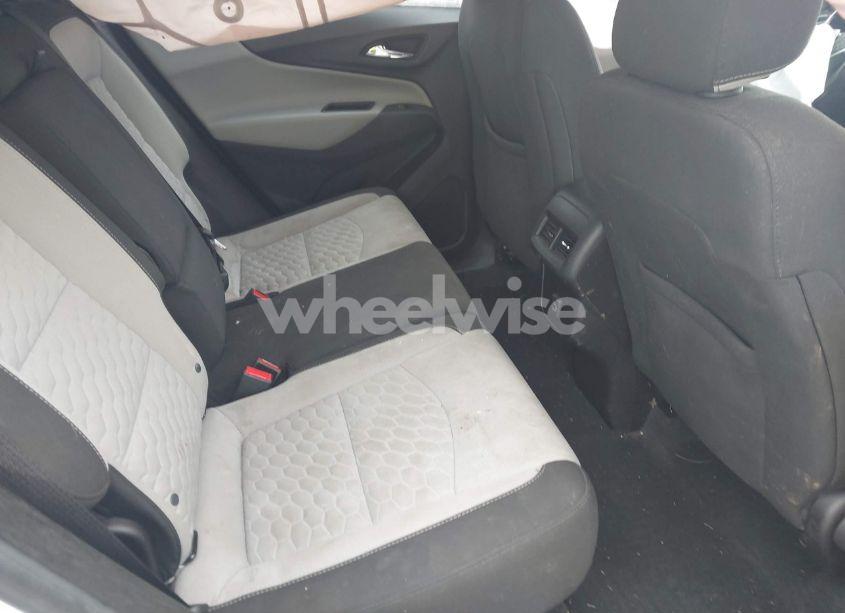 Photo 8 of 2019 Chevrolet Equinox LT (VIN 2GNAXTEV5K6190594)