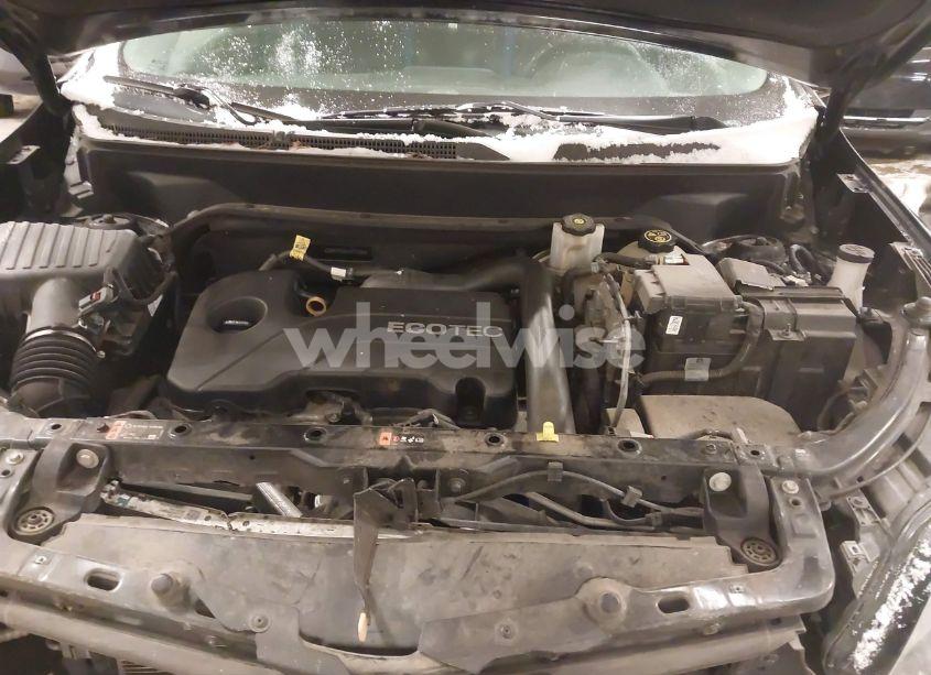 Photo 10 of 2020 Chevrolet Equinox AWD 2FL (VIN 2GNAXTEV6L6117025)