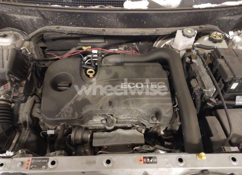 Photo 10 of 2020 Chevrolet Equinox AWD 2FL (VIN 2GNAXTEV6L6168377)