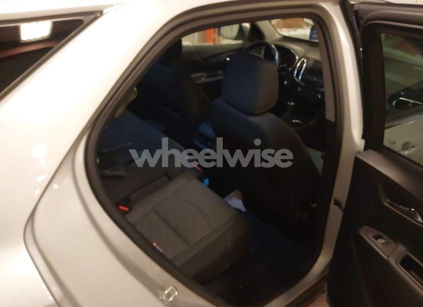 Photo 8 of 2020 Chevrolet Equinox AWD 2FL (VIN 2GNAXTEV6L6168377)