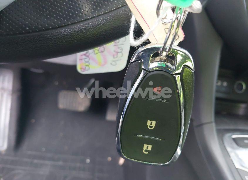 Photo 11 of 2020 Chevrolet Equinox AWD 2FL (VIN 2GNAXTEV6L6257804)