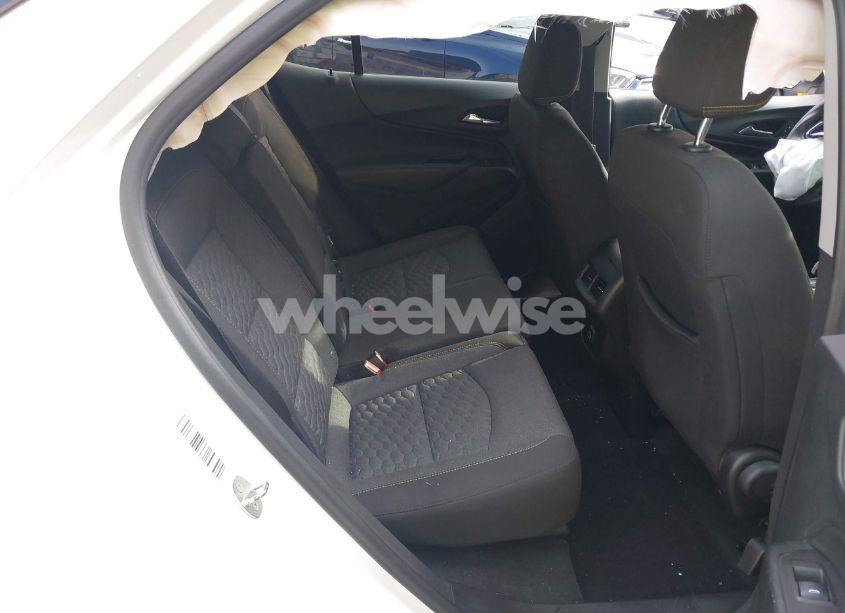 Photo 8 of 2020 Chevrolet Equinox AWD 2FL (VIN 2GNAXTEV6L6257804)