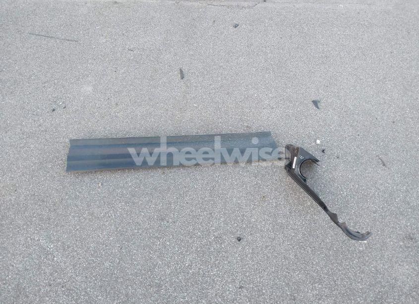 Photo 12 of 2020 Chevrolet Equinox AWD 2FL (VIN 2GNAXTEV7L6186211)