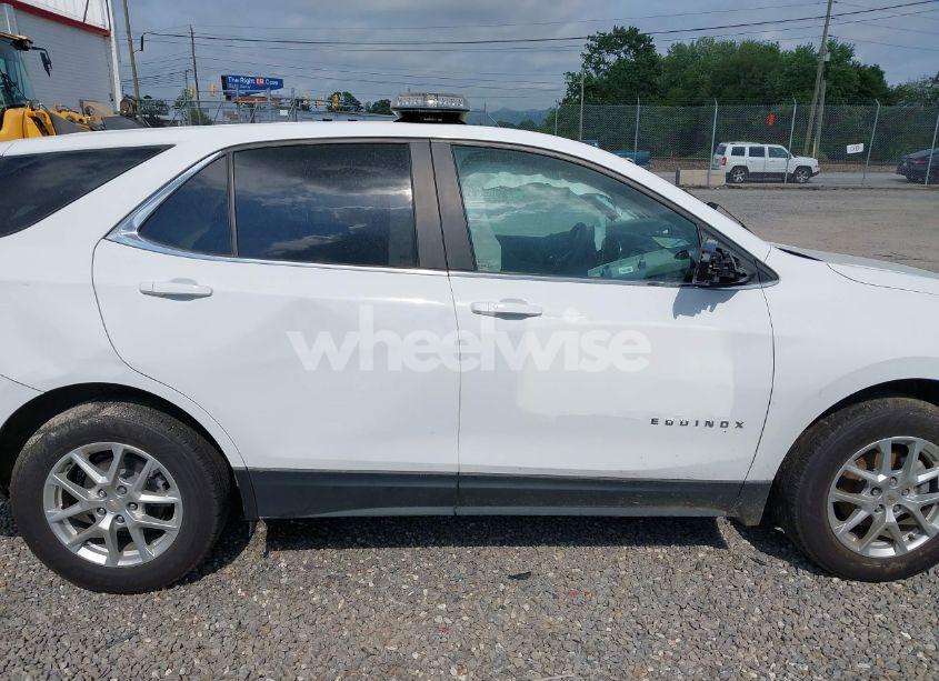 Photo 13 of 2022 Chevrolet Equinox AWD 2FL (VIN 2GNAXTEV7N6141417)