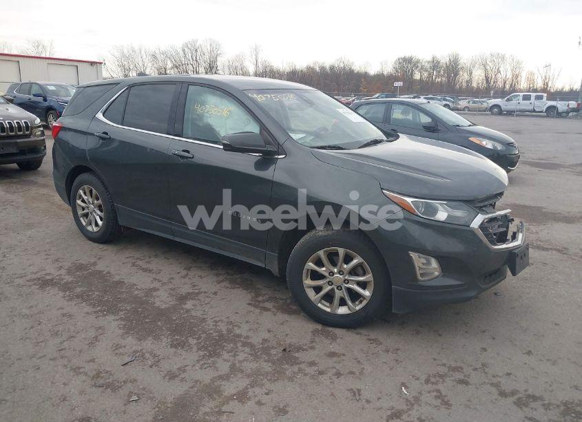 2019 Chevrolet Equinox LT (VIN 2GNAXTEV8K6152020) main photo