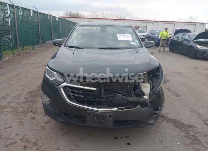 Photo 12 of 2019 Chevrolet Equinox LT (VIN 2GNAXTEV8K6152020)