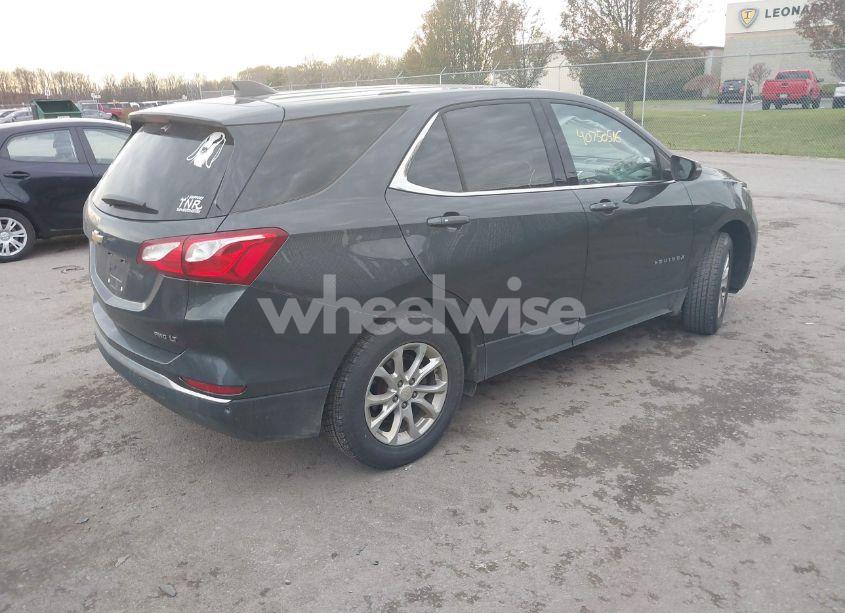 Photo 4 of 2019 Chevrolet Equinox LT (VIN 2GNAXTEV8K6152020)