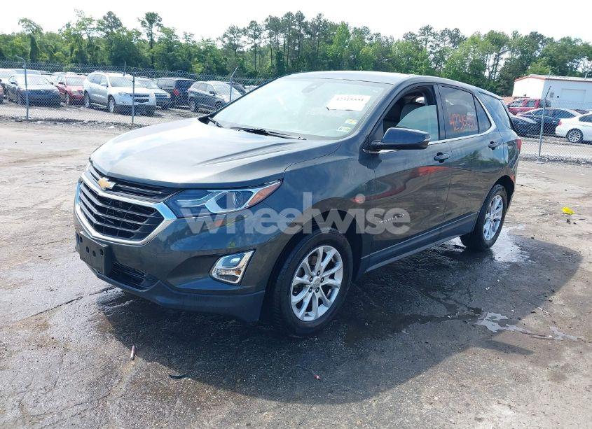 Photo 2 of 2019 Chevrolet Equinox LT (VIN 2GNAXTEV8K6249492)