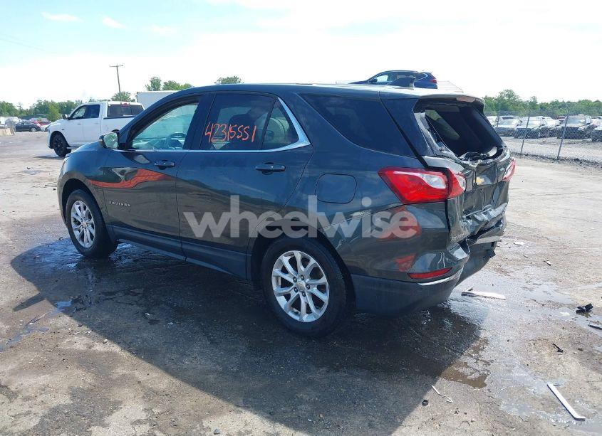 Photo 3 of 2019 Chevrolet Equinox LT (VIN 2GNAXTEV8K6249492)