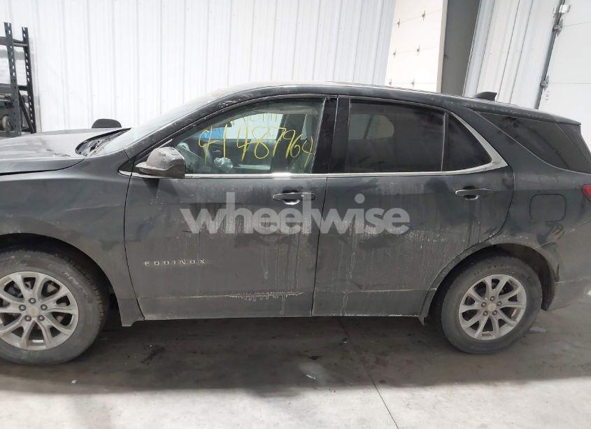 Photo 13 of 2020 Chevrolet Equinox AWD 2FL (VIN 2GNAXTEV8L6213836)