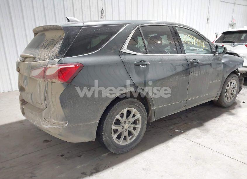 Photo 4 of 2020 Chevrolet Equinox AWD 2FL (VIN 2GNAXTEV8L6213836)