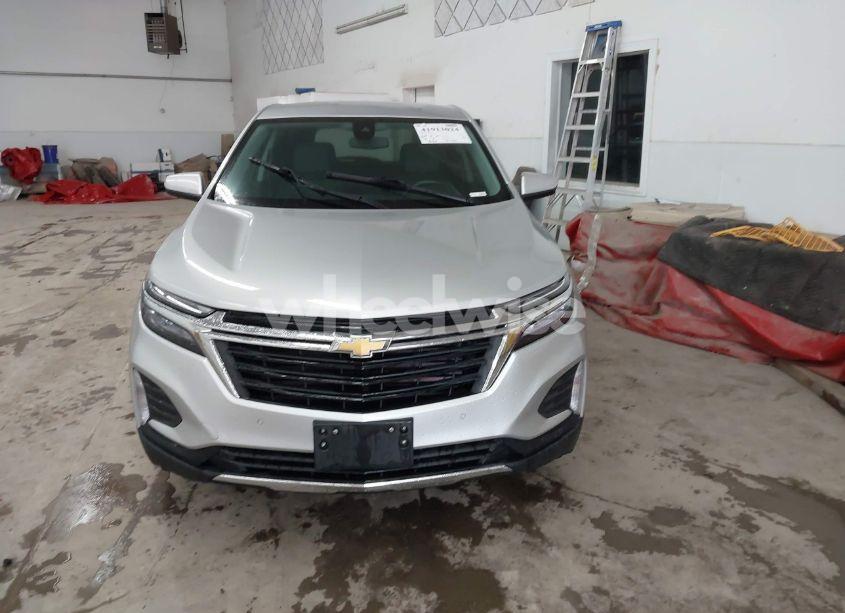Photo 12 of 2022 Chevrolet Equinox AWD 2FL (VIN 2GNAXTEV8N6142009)