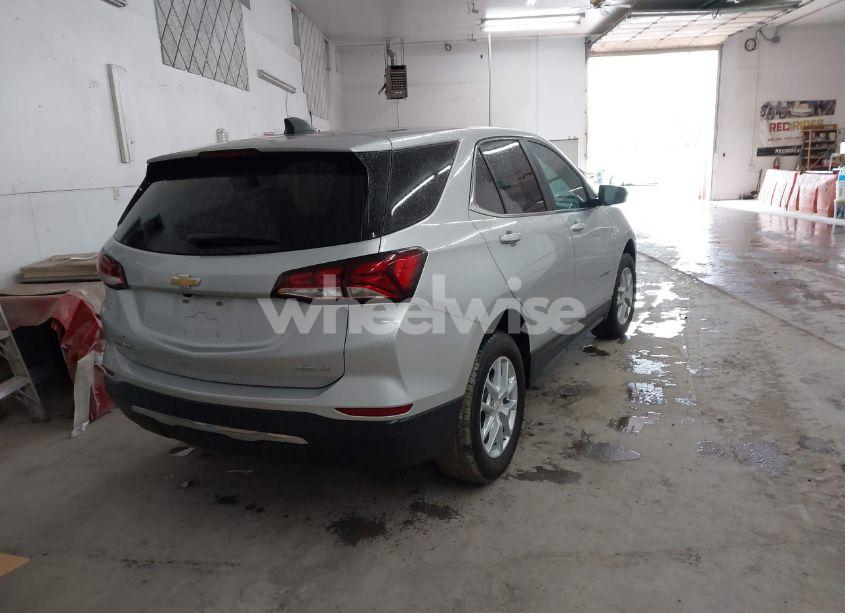 Photo 4 of 2022 Chevrolet Equinox AWD 2FL (VIN 2GNAXTEV8N6142009)