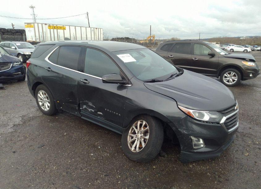 2019 Chevrolet Equinox LT (VIN 2GNAXTEV9K6242566) main photo