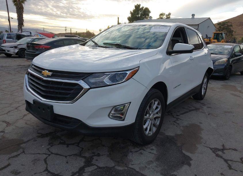 Photo 2 of 2020 Chevrolet Equinox AWD 2FL (VIN 2GNAXTEV9L6176554)