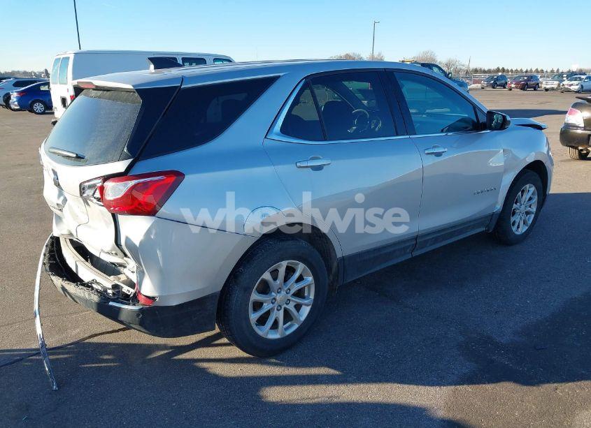 Photo 4 of 2020 Chevrolet Equinox AWD 2FL (VIN 2GNAXTEV9L6178031)