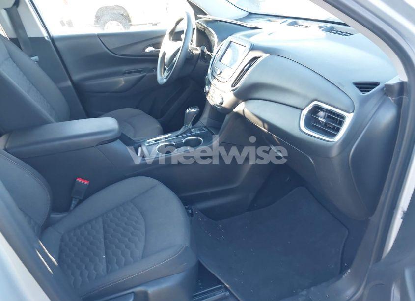 Photo 5 of 2020 Chevrolet Equinox AWD 2FL (VIN 2GNAXTEV9L6178031)