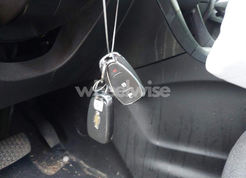 Photo 11 of 2020 Chevrolet Equinox AWD 2FL (VIN 2GNAXTEV9L6227308)