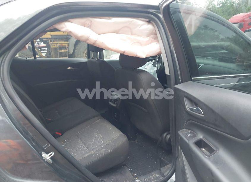 Photo 8 of 2020 Chevrolet Equinox AWD 2FL (VIN 2GNAXTEV9L6227308)