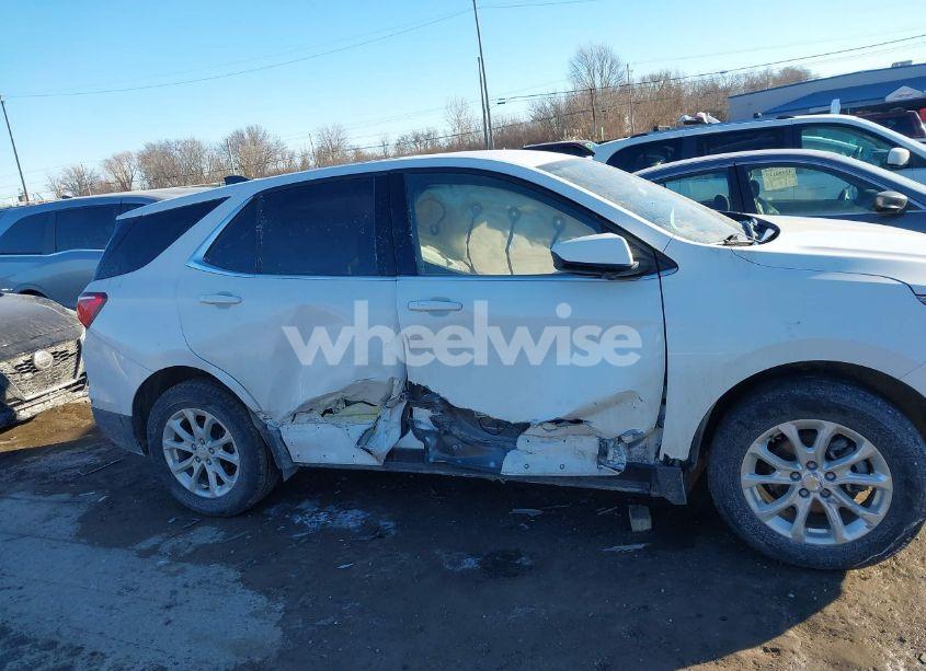 Photo 13 of 2020 Chevrolet Equinox AWD 2FL (VIN 2GNAXTEVXL6176790)