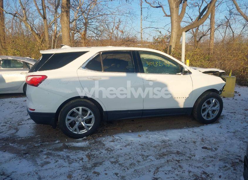 Photo 14 of 2018 Chevrolet Equinox LT (VIN 2GNAXTEX1J6177132)