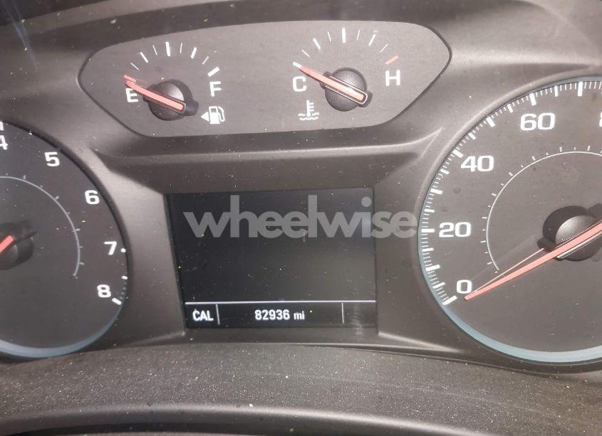 Photo 16 of 2018 Chevrolet Equinox LT (VIN 2GNAXTEX1J6177132)