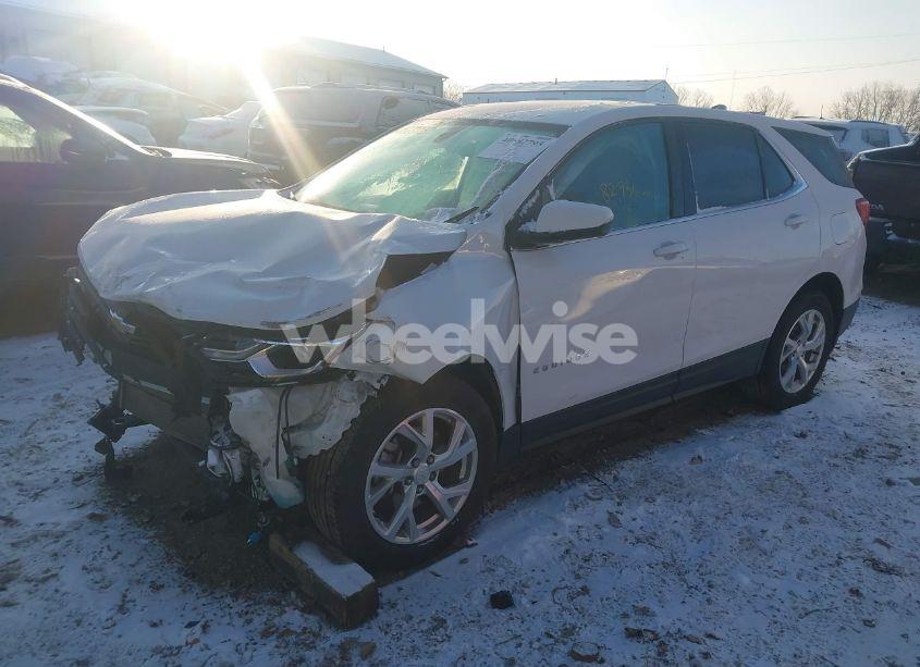 Photo 6 of 2018 Chevrolet Equinox LT (VIN 2GNAXTEX1J6177132)