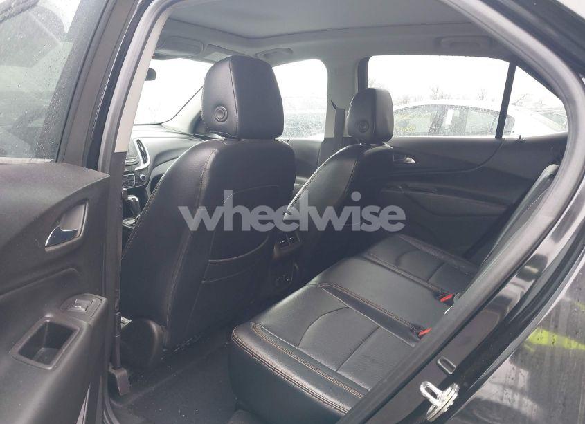 Photo 8 of 2018 Chevrolet Equinox LT (VIN 2GNAXTEX1J6249947)