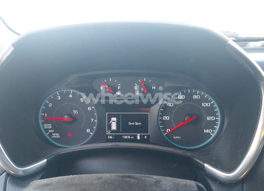 Photo 7 of 2018 Chevrolet Equinox LT (VIN 2GNAXTEX1J6318166)