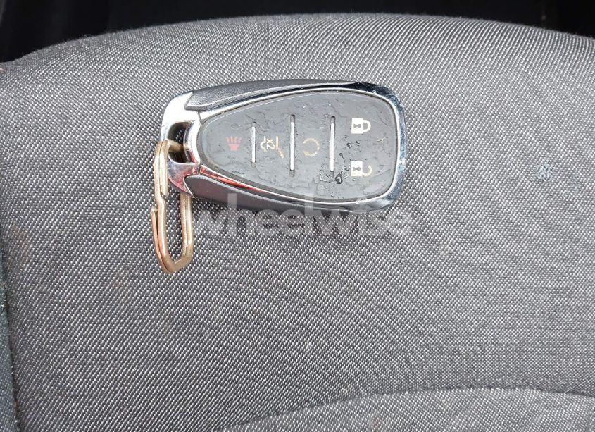 Photo 11 of 2018 Chevrolet Equinox LT (VIN 2GNAXTEX2J6209537)