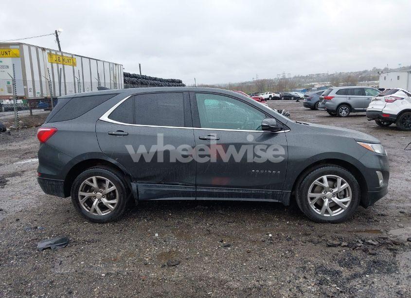 Photo 14 of 2018 Chevrolet Equinox LT (VIN 2GNAXTEX2J6209537)