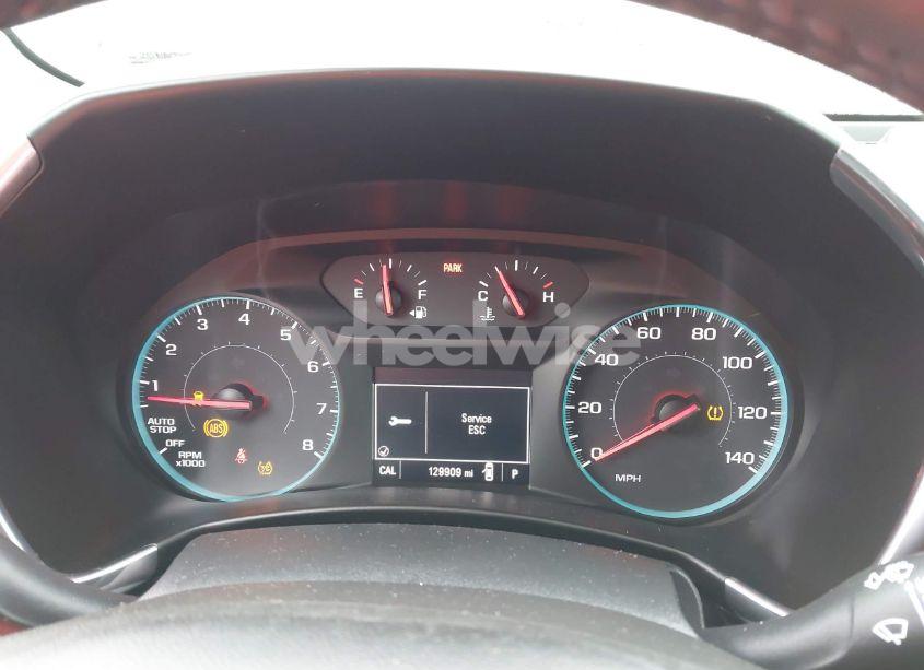 Photo 7 of 2018 Chevrolet Equinox LT (VIN 2GNAXTEX2J6209537)