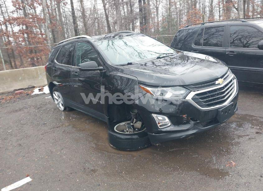 2018 Chevrolet Equinox LT (VIN 2GNAXTEX2J6334294) main photo