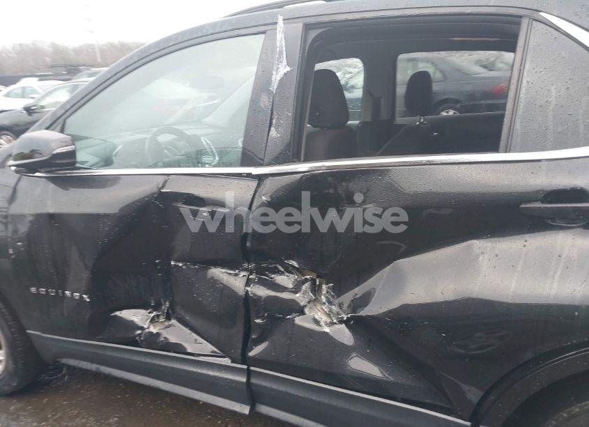 Photo 14 of 2018 Chevrolet Equinox LT (VIN 2GNAXTEX2J6334294)