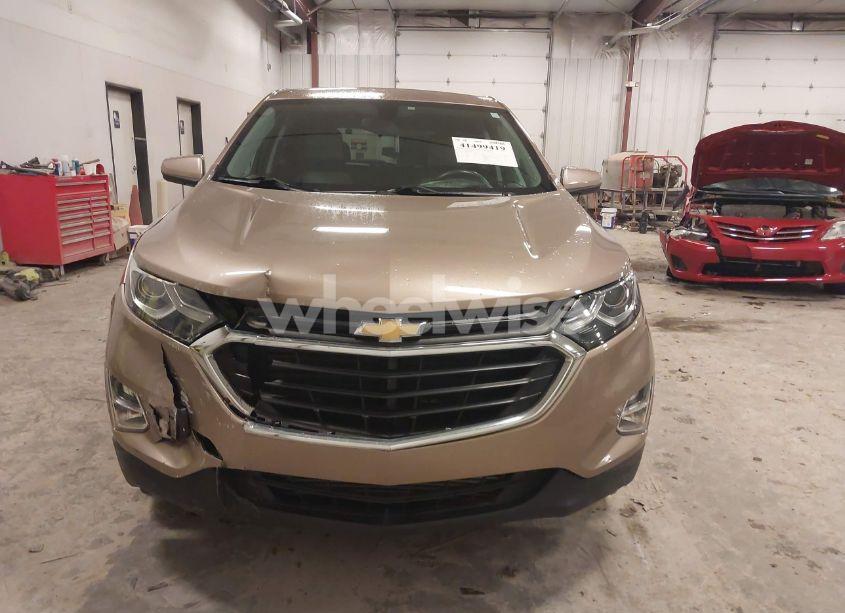 Photo 12 of 2018 Chevrolet Equinox LT (VIN 2GNAXTEX3J6179156)