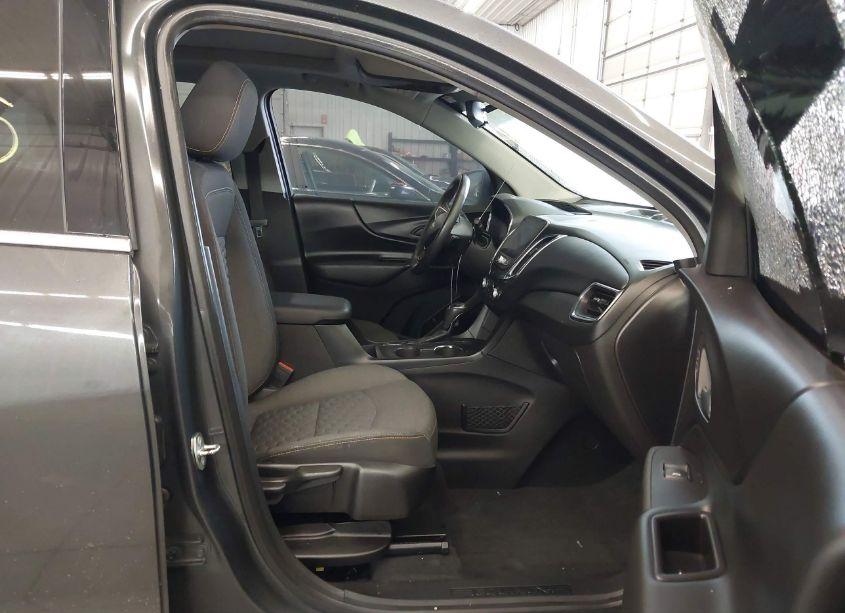 Photo 5 of 2018 Chevrolet Equinox LT (VIN 2GNAXTEX4J6245682)