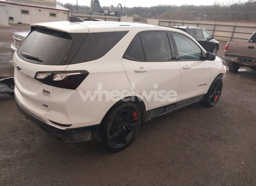 Photo 4 of 2018 Chevrolet Equinox LT (VIN 2GNAXTEX5J6344446)