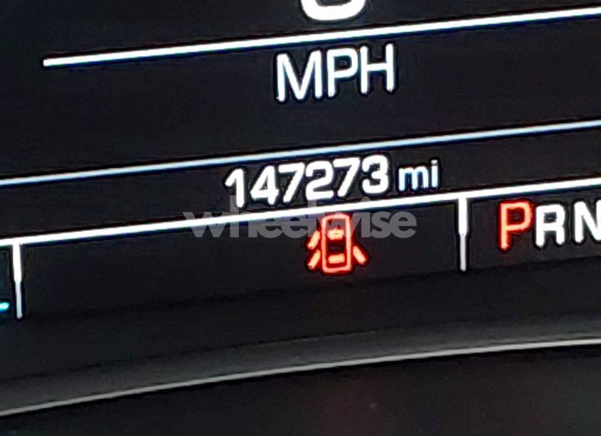 Photo 15 of 2018 Chevrolet Equinox LT (VIN 2GNAXTEX5J6344804)