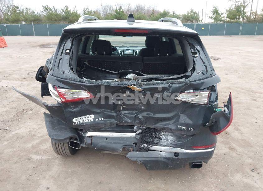 Photo 16 of 2018 Chevrolet Equinox LT (VIN 2GNAXTEX5J6344804)