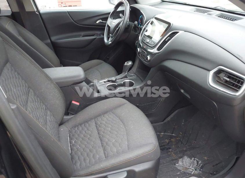 Photo 5 of 2018 Chevrolet Equinox LT (VIN 2GNAXTEX5J6344804)