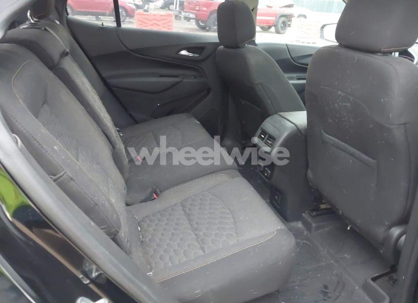 Photo 8 of 2018 Chevrolet Equinox LT (VIN 2GNAXTEX5J6344804)