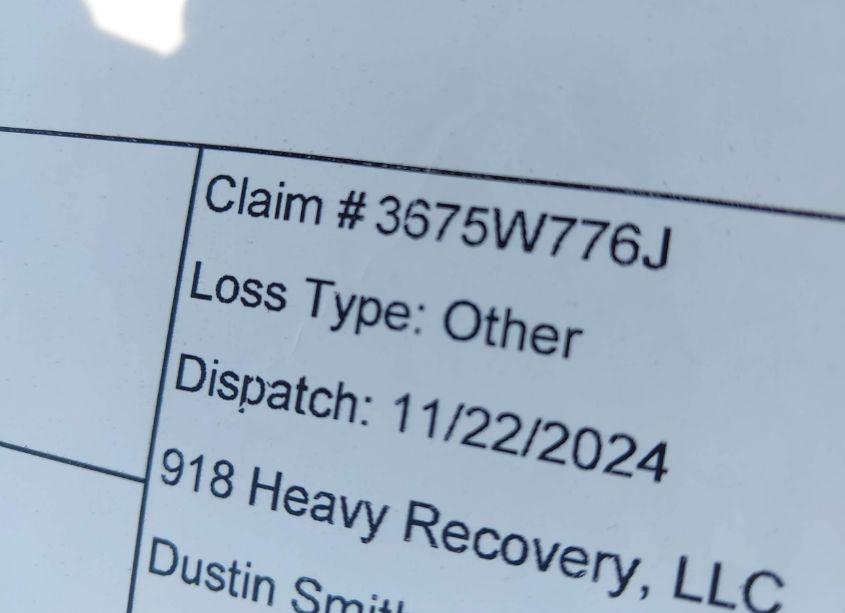 Photo 6 of 2018 Chevrolet Equinox LT (VIN 2GNAXTEX6J6237874)