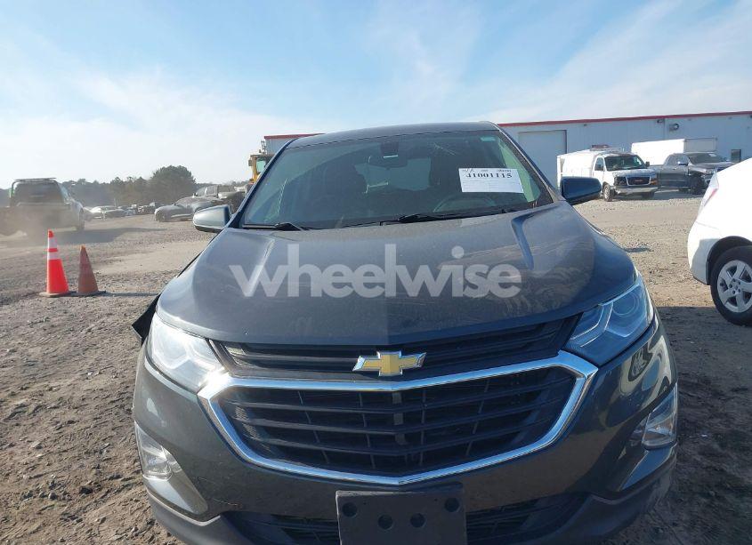 Photo 13 of 2018 Chevrolet Equinox LT (VIN 2GNAXTEX7J6156785)