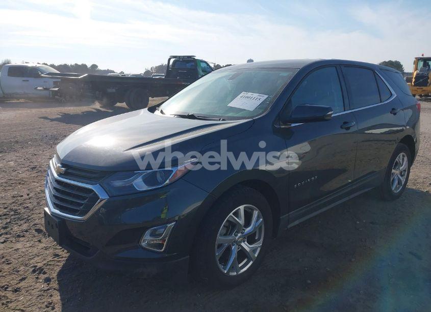 Photo 2 of 2018 Chevrolet Equinox LT (VIN 2GNAXTEX7J6156785)