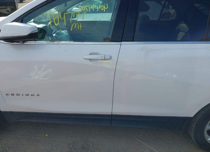 Photo 14 of 2018 Chevrolet Equinox LT (VIN 2GNAXTEX7J6257227)