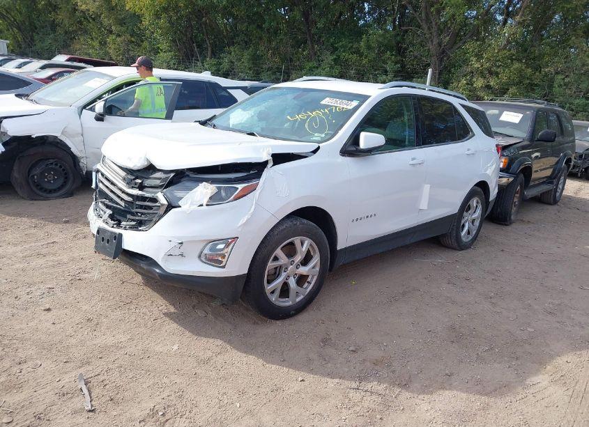 Photo 2 of 2018 Chevrolet Equinox LT (VIN 2GNAXTEX7J6257227)